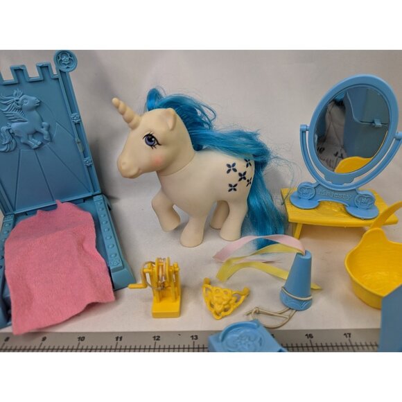 My Little Pony Majesty Castle Accessories Lot - Picture 3 of 10